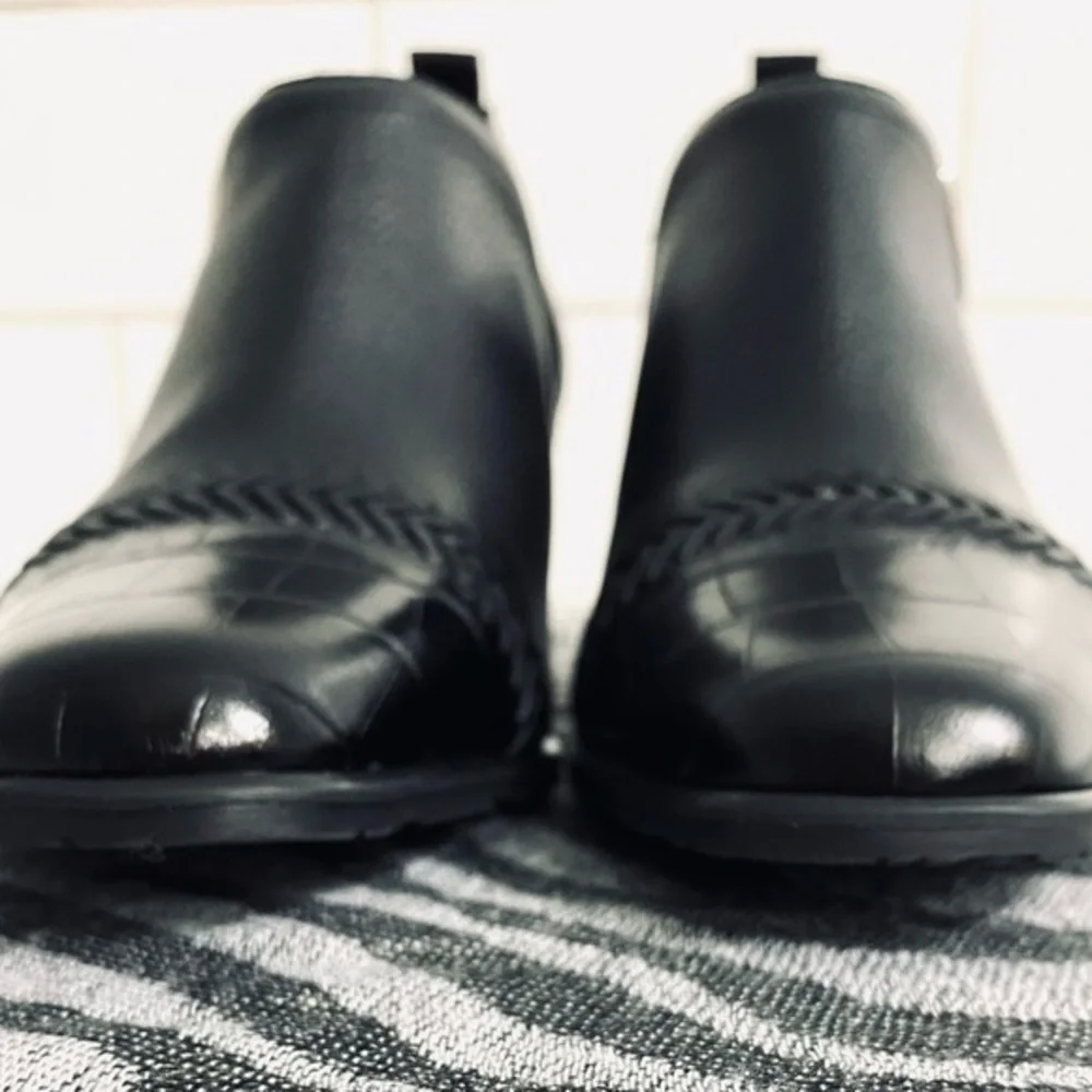 Brighton TreeShoe Bootie, Pebbled Leather Lace & Croc Details NWOB 6.5 VIDEO NOW